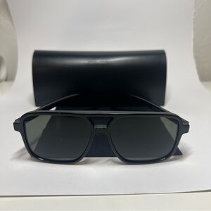 Saint Laurent
Women's Black Sl 176 001 Square Sunglasses aviator